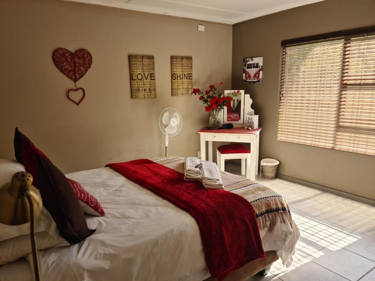 Holiday home Mackenzies East London