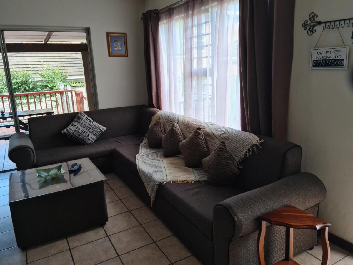 Holiday home Mackenzies