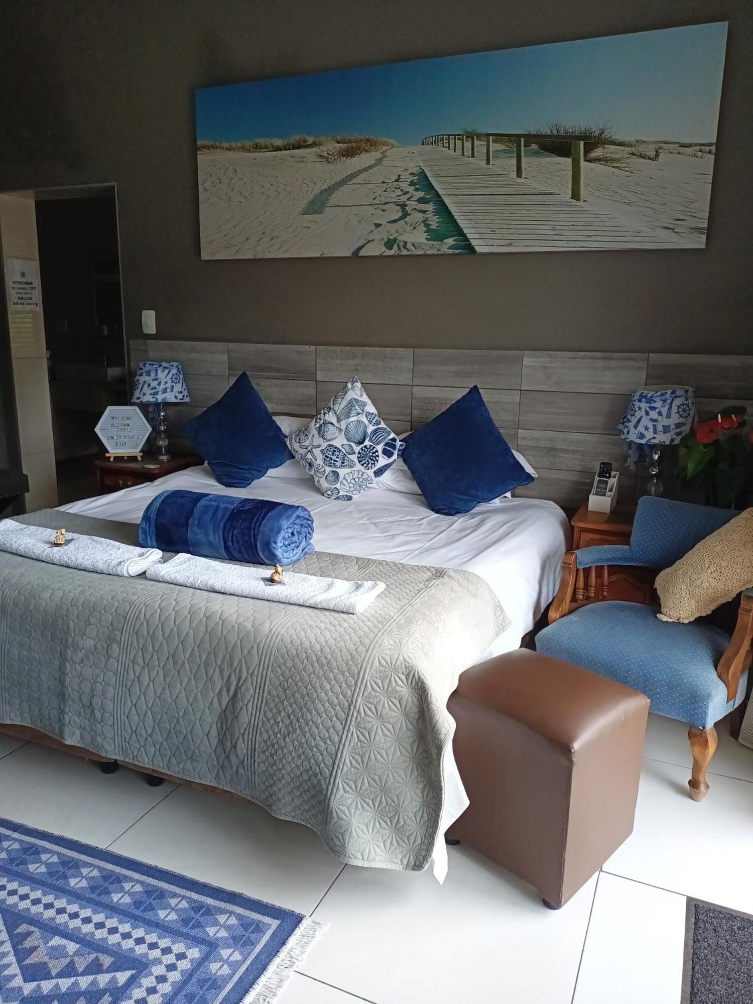 Mackenzies Holiday home East London